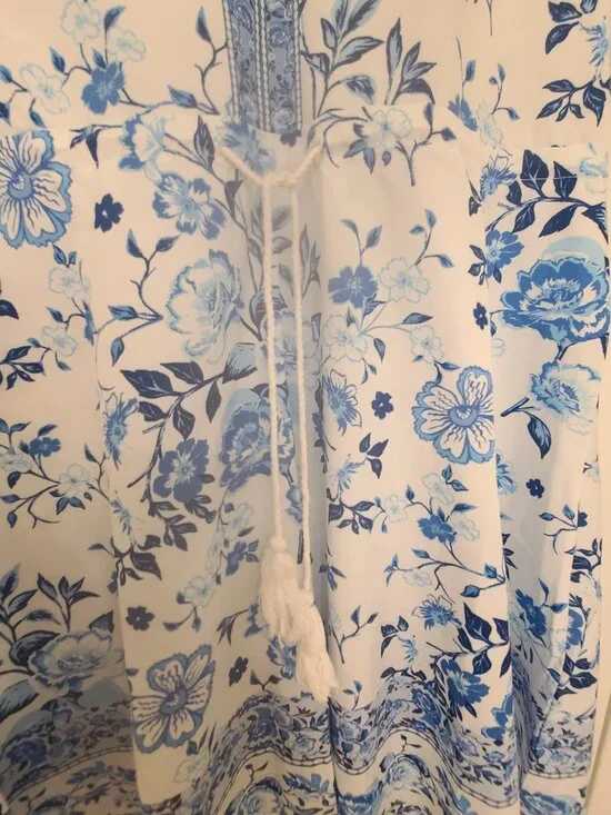 Blue and White Floral Tunic - Picture 3 of 4